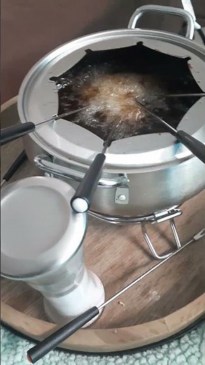 Hot Oil Fondue