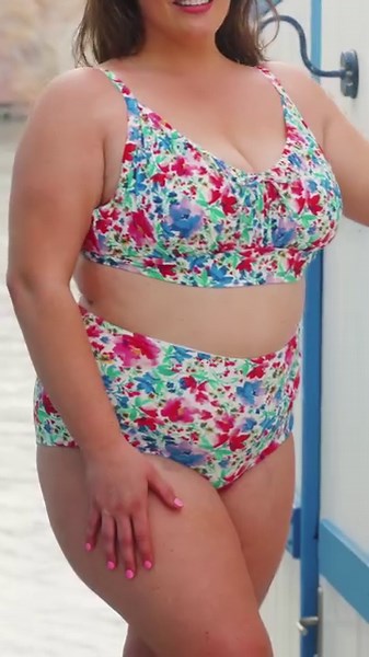 8.2K views · 326 reactions | The Summer Fields Underwire Bikini  | Capriosca Swimwear | Facebook