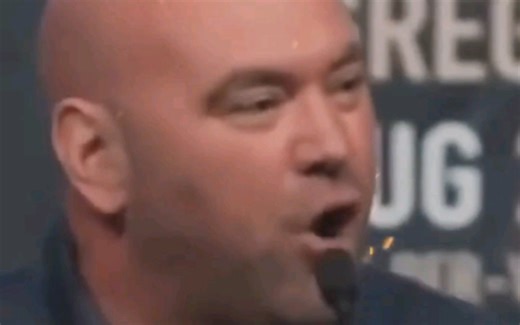 康纳·麦格雷戈，CWFC&∪FC 羽量级&轻量级双料冠军 康纳出场白大拿变红大拿！