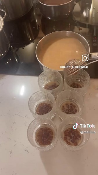 Homemade bubble tea is actually really simple to make! The bubbles (or tapioca pearls) are made from tapioca flour, which comes from the cassava root. Bubble tea originally comes from Taiwan, where I’m from. Now, it’s well known all over the world! The original tapioca pearls are brown because they’re made with brown sugar. The colorful, flavored pearls are more popular in Europe, but in Taiwan, people still prefer the classic brown sugar pearls. It’s easy to make bubble tea at home! You can eit