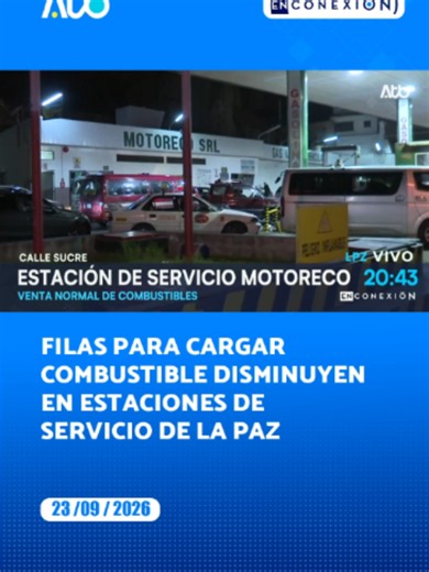 En un recorrido por diferentes estaciones de servicio de La Paz se verificó que existe abastecimiento de gasolina y diésel. Aunque todavía se observan filas de vehículos, estas son menores en comparación con las registradas meses atrás, cuando los conductores esperaban por varias horas para cargar combustible. #EnConexion #Bolivia #EstamosdeVuelta #ATBNoticias #LaPaz