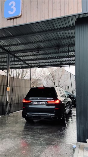 Explore the BMW X7 M50i Features and Performance