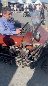 A 1921 Seal “Sociable” motorcycle-sidecar powered by a 976cc J.A.P at the Vintage Revival in Montlhéry.