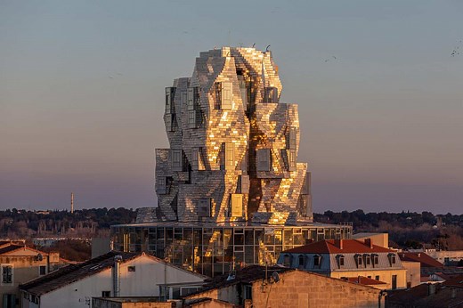 Frank Gehry diseña la torre Luma Arles, un coloso metálico en movimiento