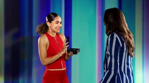 Zales TV Spot, 'How Mom Shines'