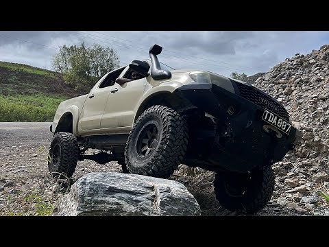 Twin Differential Locking And Regearing N70 Toyota Hilux On 35s!