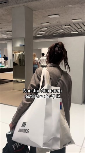 Un Poquito de Nosotras: La Magia de Q' Lokura