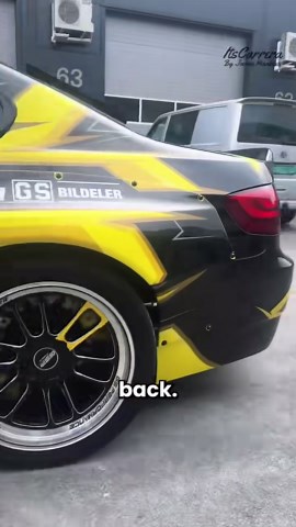 This is a twin-turbo LS-swapped E92 putting down 900whp!