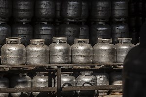 Programa Cartão Gás beneficia mais de 100 mil no DF. Veja como aderir