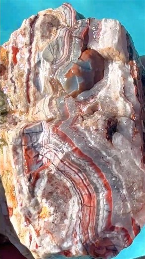 Nearly slipped off this loose scree slope — agate haul explains why I stayed #rockhounding