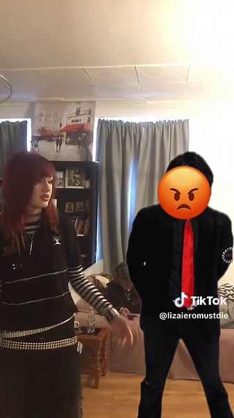 Gerard Way Impersonation: Emo Singing Satire