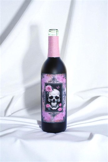 Skull Incense Bottle Burner, Unique Incense Holder for Sticks, Skull and Rose Decor, Altar Items, Gothic Aesthetic, Witchy Gifts for Women - Etsy