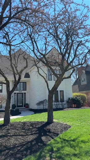 Experience the Ultimate Lake Life at Geist