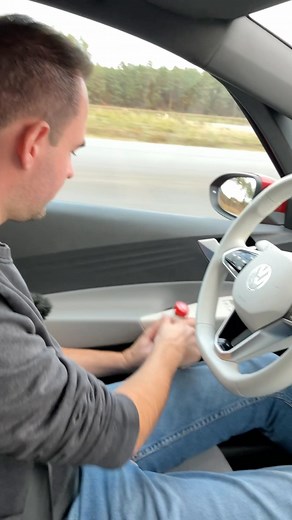 Matthias Luft | Front assist & cyclist recognition in the VW ID.3! 🚴🏼 #cartech #gimmick #gadget #tech #technology #car #motoreport #cyclist #frontassist... | Instagram