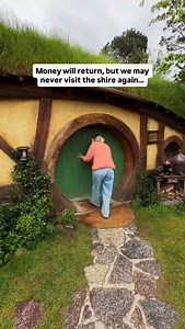Visiting the shire will be a core memory 🥹 This is the most popular tour in New Zealand for a reason 🇳🇿 We have been to the North Island multiple times but never done this tour because we were worried it would be “too touristy.” Honestly it exceeded all expectations though 😍 Comment “SHIRE” for our full guide and experience in our full Hobbiton video! Is Hobbiton on your bucket list!? 🎥 | The Lovers Passport