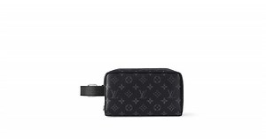 Products by Louis Vuitton: Locker Dopp Kit