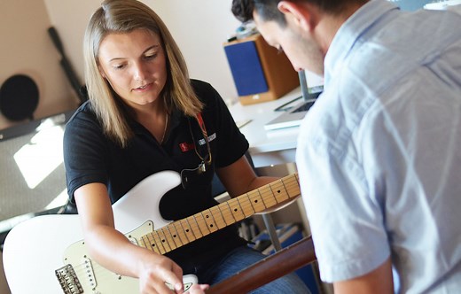 Guitar Lessons Bristol with Your Guitar Academy