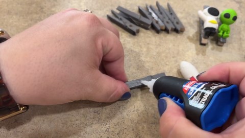 Lay a baking sheet in your front yard for this genius bedroom idea!