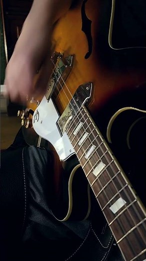 10 Strumming Patterns For Guitar Beginners!