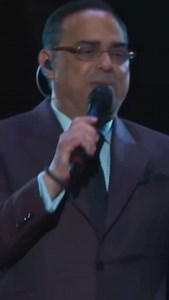 💿Vivir Sin Ella 🎤Gilberto Santa Rosa #Salsitas #Salsealo #Salsa #ElCaballeroDeLaSalsa #panamá | Salsa Lyrics 507