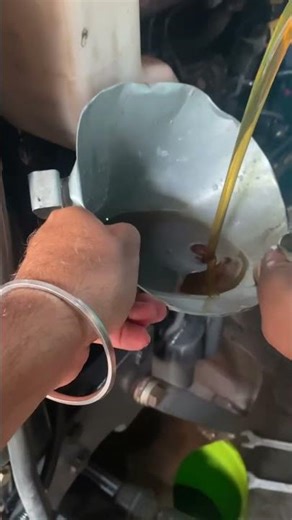 Engine Service #mahindra #tractor #shortvideo