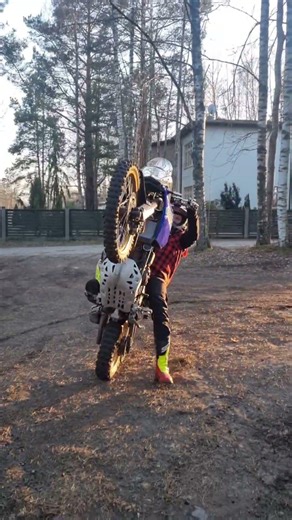 Tenere 700 wheelie #melnikov #tenere700 #yamaha