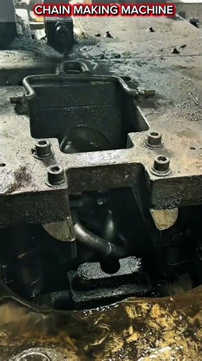 Close-Up Chain Manufacturing Machine in Action – Satisfying Industrial Process!