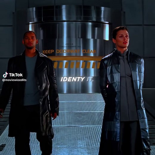 Exploring the Evil Robot Concept in I, Robot (2004)