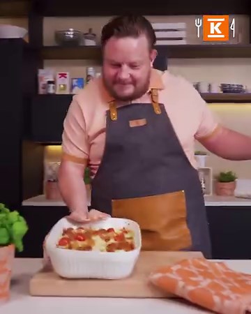 Miltäs kuulostaisi todella helppo lihapulla-spagettivuoka? 😍 Reseptin löydät K-Ruoka.fi ja -sovelluksesta! 🎉 Ainekset tietysti K-Supermarketista! 💙 | K-Supermarket