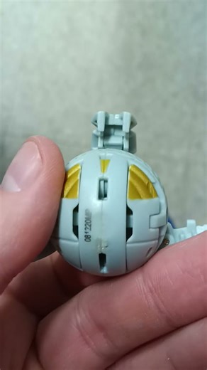 Bakugan Battle Brawlers Naga Dragonoid Haos B2 420G Magnetic Action Figure Toy