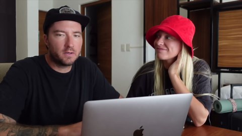 This Canadian City is HAUNTED? 🇨🇦 (Nelson, BC)