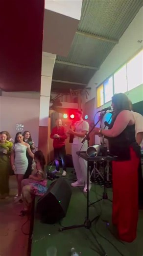 Comunión Soleá: Bulerías y Gitanas Bailando