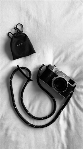 Guemriche Samir on Instagram: "Indonesia, in Cinematic Gold. Shot on Fujifilm x100vi (by me) 🎞️ Cinematic gold recipe —> Film Simulation: (Classic Negative) Dynamic Range: DR400 Highlights: 0 Shadows: 0 Color: +3 Noise Reduction/High ISO NR: -4 Sharpness: -2 Clarity: -2 Grain Effect: Strong, Small Color Chrome Effect: Off Color Chrome Effect Blue: Off WB: Daylight, +4 Red & -5 Blue 🎞️ Classic B&W recipe —> Film Simulation: (Acros+G) Dynamic Range: DR200 Highlights: +3 Shadows: +4 Color: 0 High