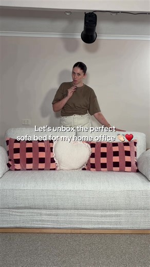 My Barbie Dream Home has everything… except a guest bedroom 😅 so when I was designing my home office, a sofa bed was non-negotiable. Naturally, I ran straight to @ecosa_sleep 🏃‍♀️ The Echo Wooden Sofa Bed is actually unreal. She looks chic, minimal, blends perfectly with my space… and then turns into a full queen bed for when I have guests stay over. Practical AND pretty is my love language. She’s officially moved into my podcast studio, so consider this your warning… you’re about to see a lot