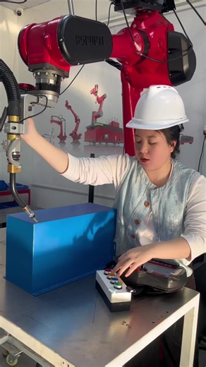 Advanced Drag-On Welding Robot Technology