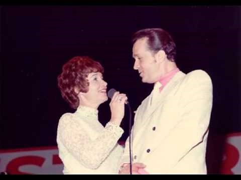 Bill Anderson & Jan Howard ~ I Know You're Married