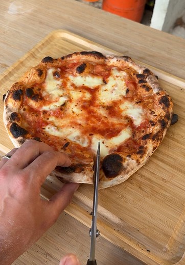 Perfekter Pizzateig: Schritt-für-Schritt Anleitung