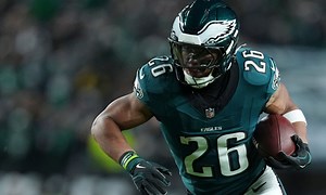 NFL DFS Week 17 Picks, Projections & Playbook for DraftKings & FanDuel