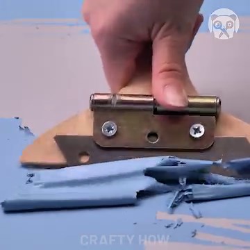 497K views · 306 reactions | Smart Paint Removal Hack Thanks for watching! Please be aware that this video is for entertainment purposes only and techniques shown should not be attempted at home! | Crafty Panda How | Facebook