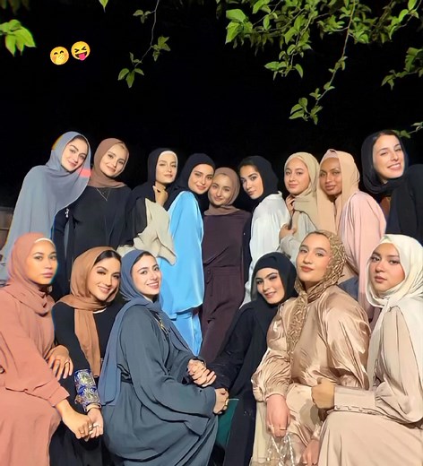 64 reactions · 23 comments | I love you  #viralreelschallenge #foryoupageシ | SOZI B | Facebook