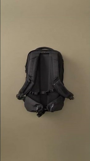 How to pack Decathlon outdoors camera Backpack?