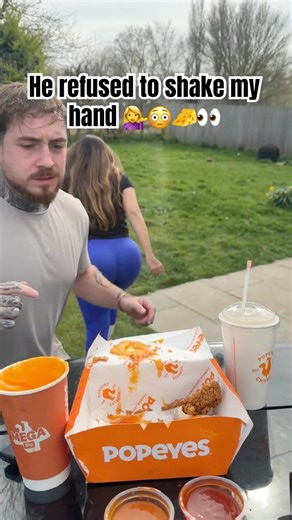 He refused to shake my hand 💁‍♀️👀😳🧀