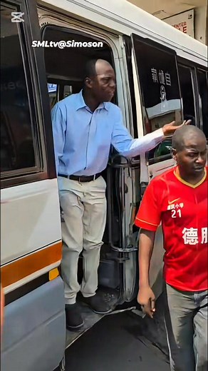 [ WATCH VIDEO ] WE APPLIED TO COUNCIL TO MAKE THIS A ONE WAY STREET...THEY APPROVED BUT WE'RE STILL WAITING FOR THE SIGNS AND ROAD MARKINGS - SMLtv | Simon Mwewa Lane Television