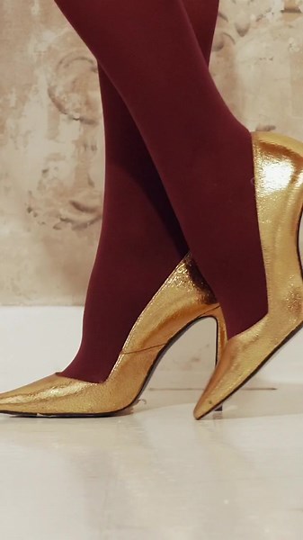 #Solidea #tights & #stocking #madeinitaly #glamour #rouge #everywere