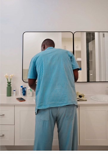 The hood and the burbs have more in common than you think🤝🏾 Skincare is essential for all skin types, start taking good care of your skin with @cerave_africa TODAY!🤩 #MoisturizeLikeADerm #CeraVe #SkinBarrier #HealthySkin #DailyMoisturising