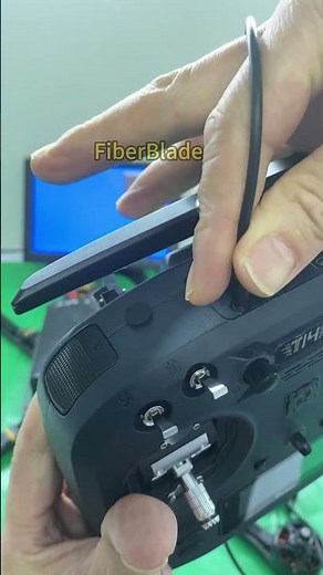 🔥 Ultimate Fire Test! Ordinary signals crash instantly, but FiberBlade Fiber Optic FPV crushes it!