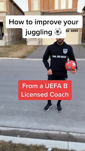 #soccer #soccertiktok #soccertips #howtojuggle #soccerjuggling #soccercoach #soccertraining