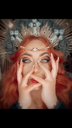 12K views · 2.7K reactions | The gasp I gusped﫠 . #cosplayphotography #cosplaygirl #queenenergy #fantasycosplay #fantasystyle #faecore #elvesofinstagram #larpersofinstagram #photoreveal #fantasyphotography #halocrown #crowncore #vamplife | Roxy Rose Creations | Facebook