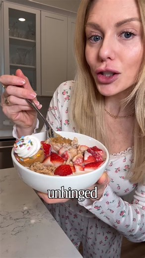 Gracie Andrews on Instagram: "8pm snack is the new midnight snack [healthyish mom meals, bedtime snack, cereal bowl]"