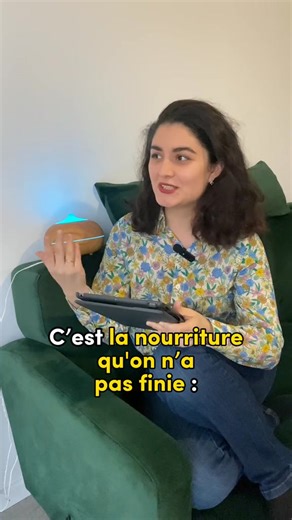 🍕 ❓❔❓ Comment tu dis que tu manges dans le restaurant ? 🔍 Manger ___ _____ 🍜 🍕 Les restes = La nourriture qu’on n’a pas finie (leftovers) 🍕 Se faire livrer une pizza = Commander une pizza sur une application 🍕 Prendre à emporter = Acheter au restaurant et emporter > apporter à la maison (takeaway) . 🎂 N’oublie pas que les inscriptions au chat Pause Café French pour le mois de février sont ouvertes 🔓 Le lien est dans la bio > @reddie.french . #french #francais #languefrancaise #frenchlang